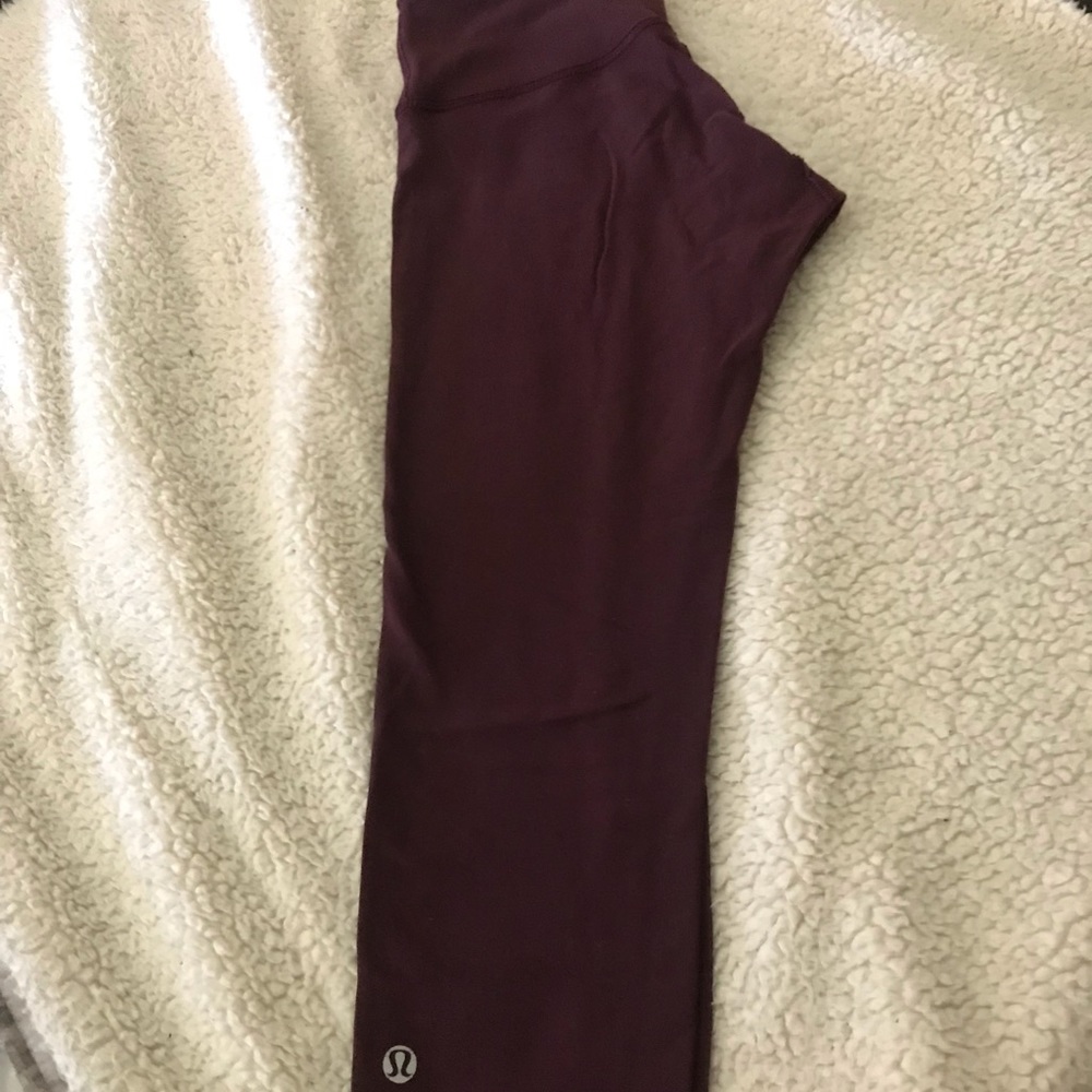 Lululemon capris pants